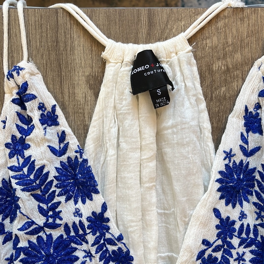 Dress - Picture 6 of 7